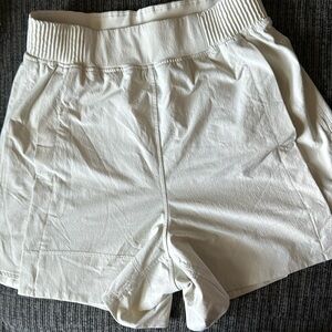 Lululemon shorts size 2 waist is measuring 11 1/2